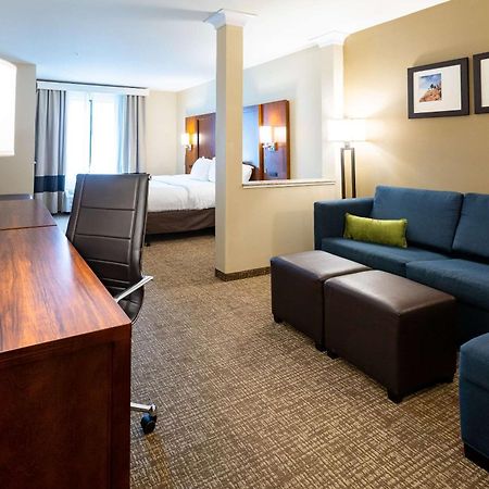 Comfort Suites Denver Near Anschutz Medical Campus Aurora Bagian luar foto