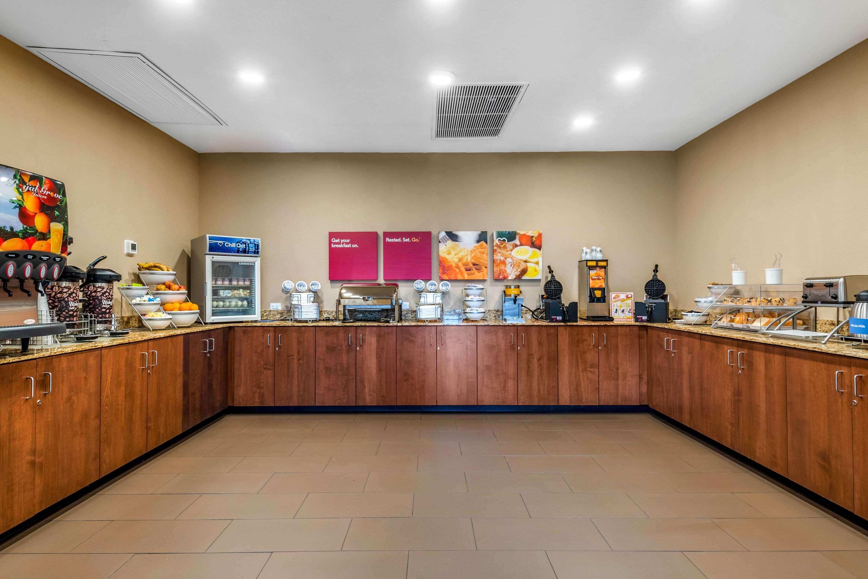 Comfort Suites Denver Near Anschutz Medical Campus Aurora Bagian luar foto