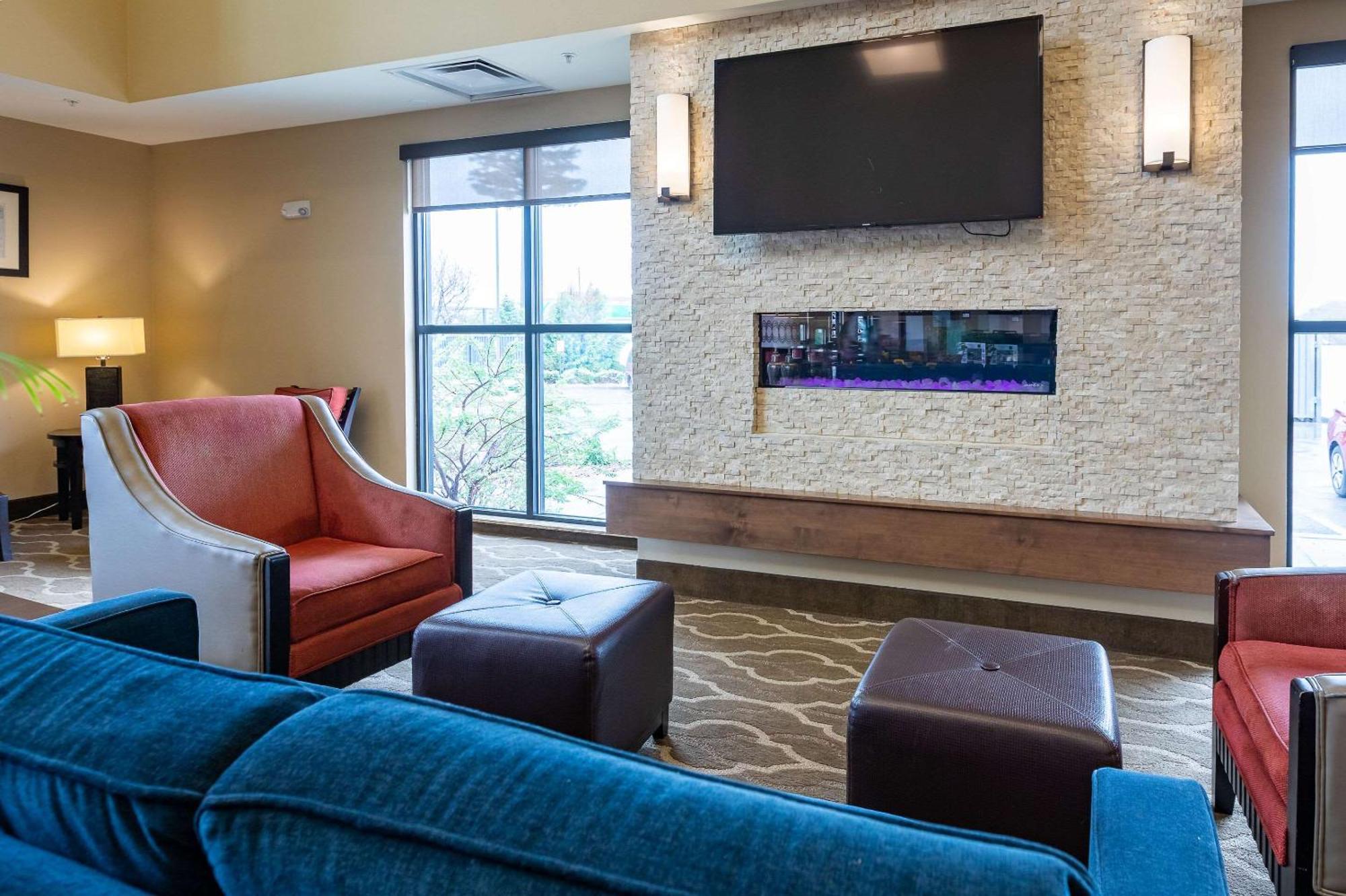 Comfort Suites Denver Near Anschutz Medical Campus Aurora Bagian luar foto