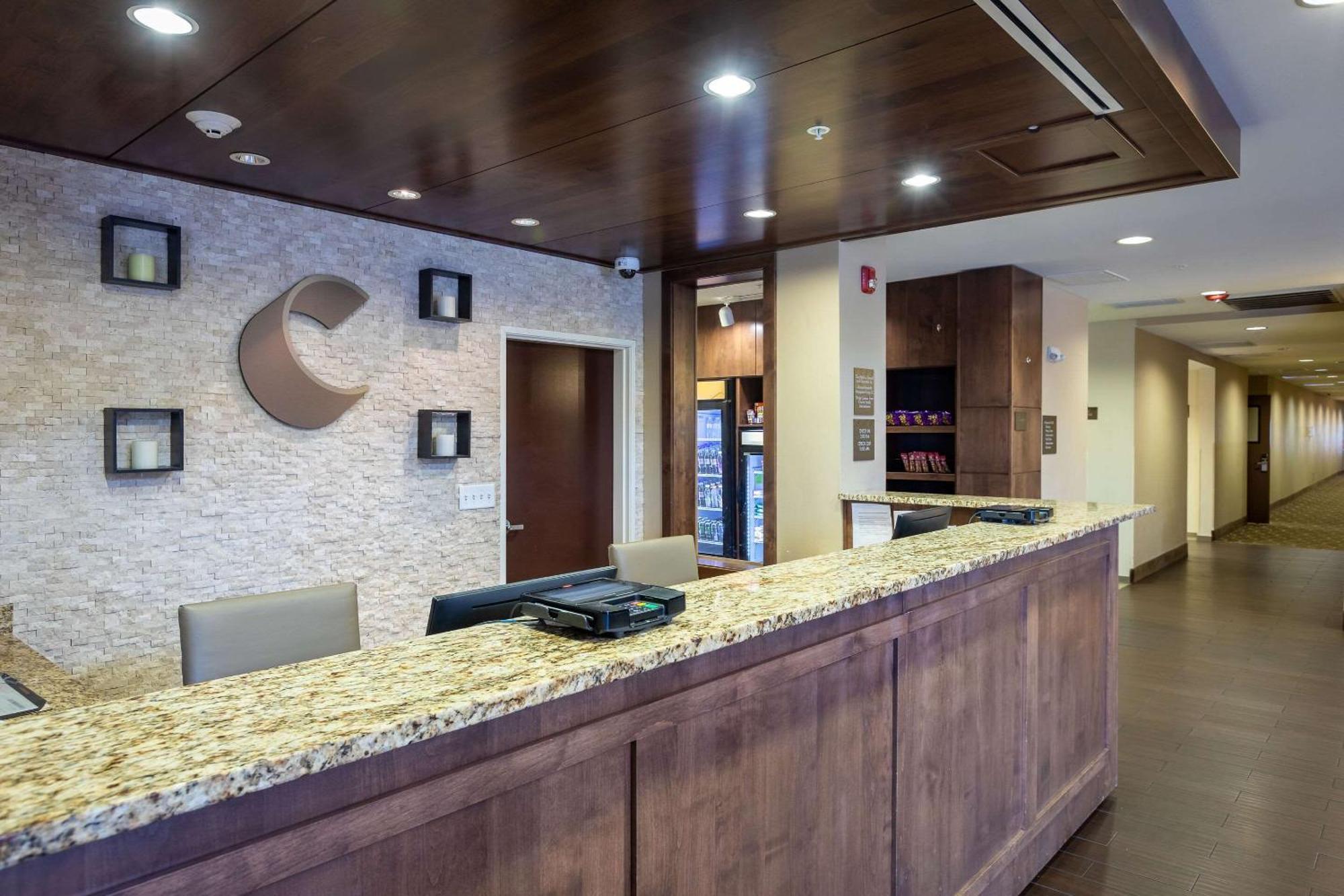 Comfort Suites Denver Near Anschutz Medical Campus Aurora Bagian luar foto