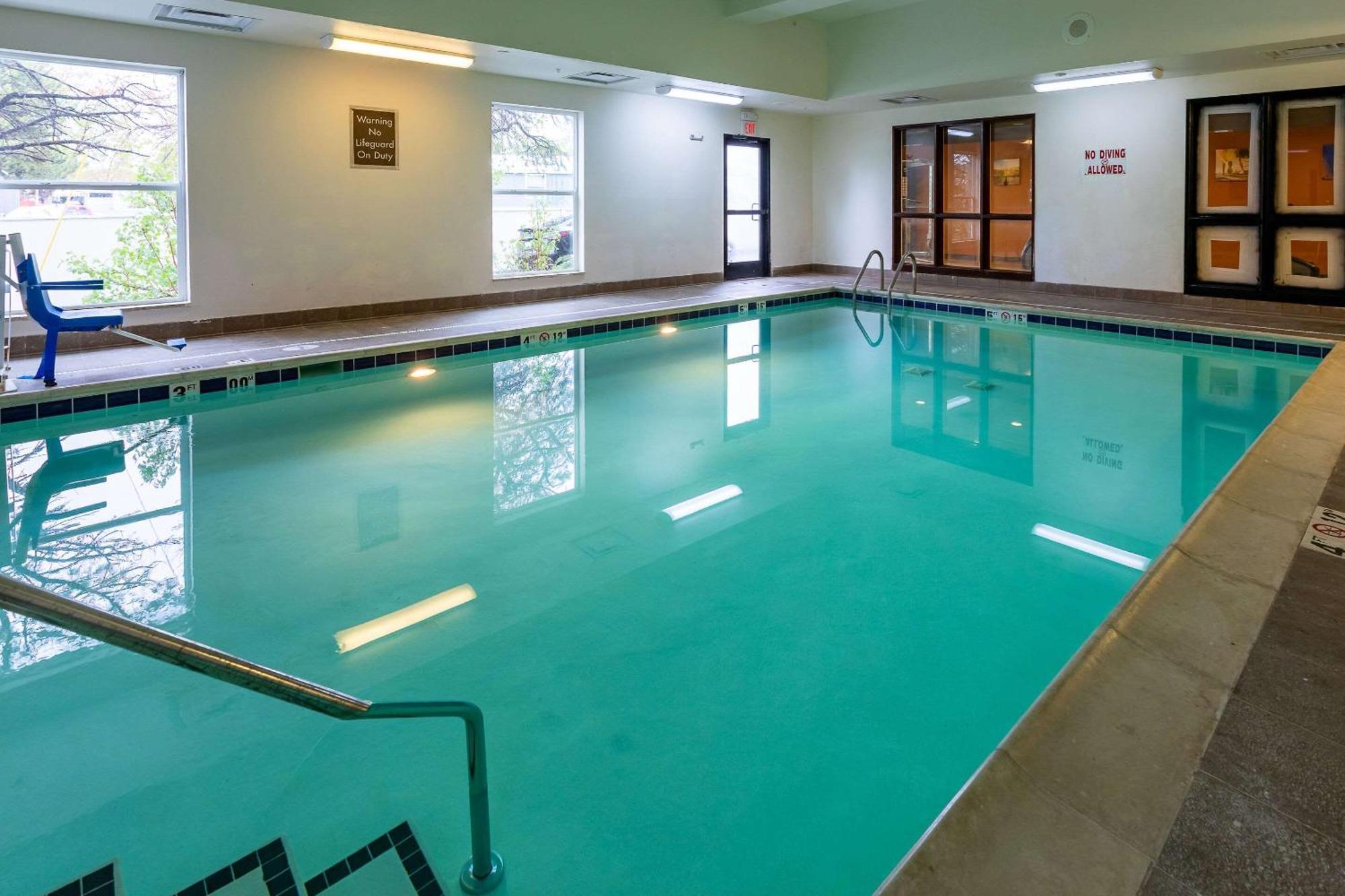 Comfort Suites Denver Near Anschutz Medical Campus Aurora Bagian luar foto
