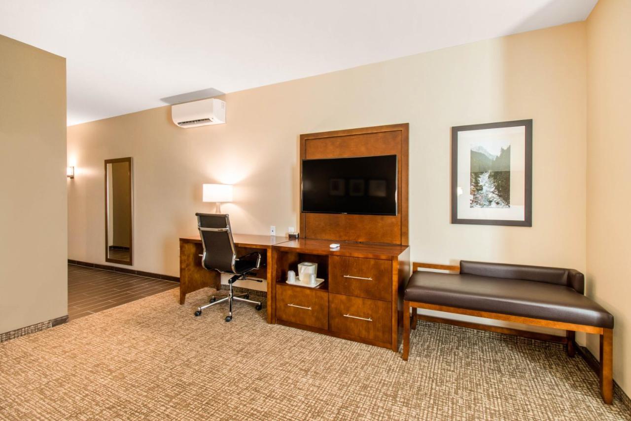 Comfort Suites Denver Near Anschutz Medical Campus Aurora Bagian luar foto