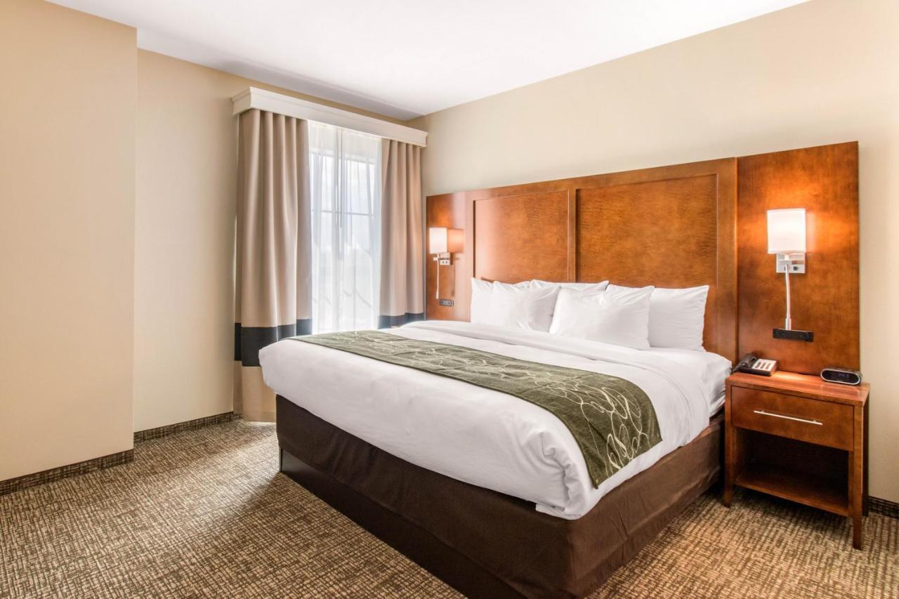 Comfort Suites Denver Near Anschutz Medical Campus Aurora Bagian luar foto